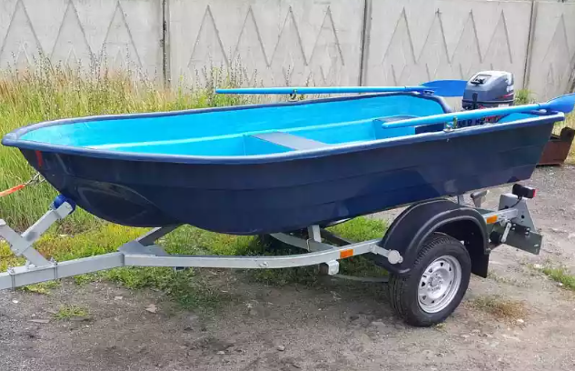 Стеклопластиковая лодка Neman-340 (тримаран) в Таганроге