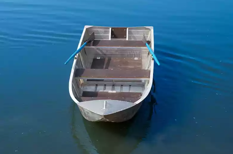 Алюминиевая лодка Вятка-Профи 32 в Таганроге