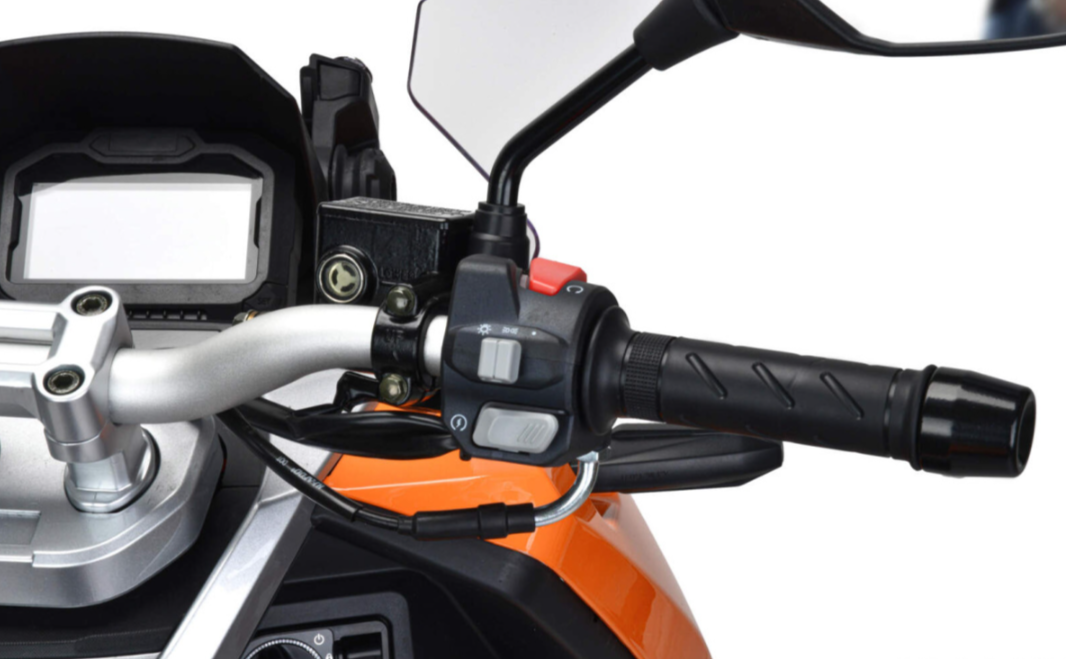 Скутер MOTOLAND (МОТОЛЕНД) T-MAX 150 в Таганроге