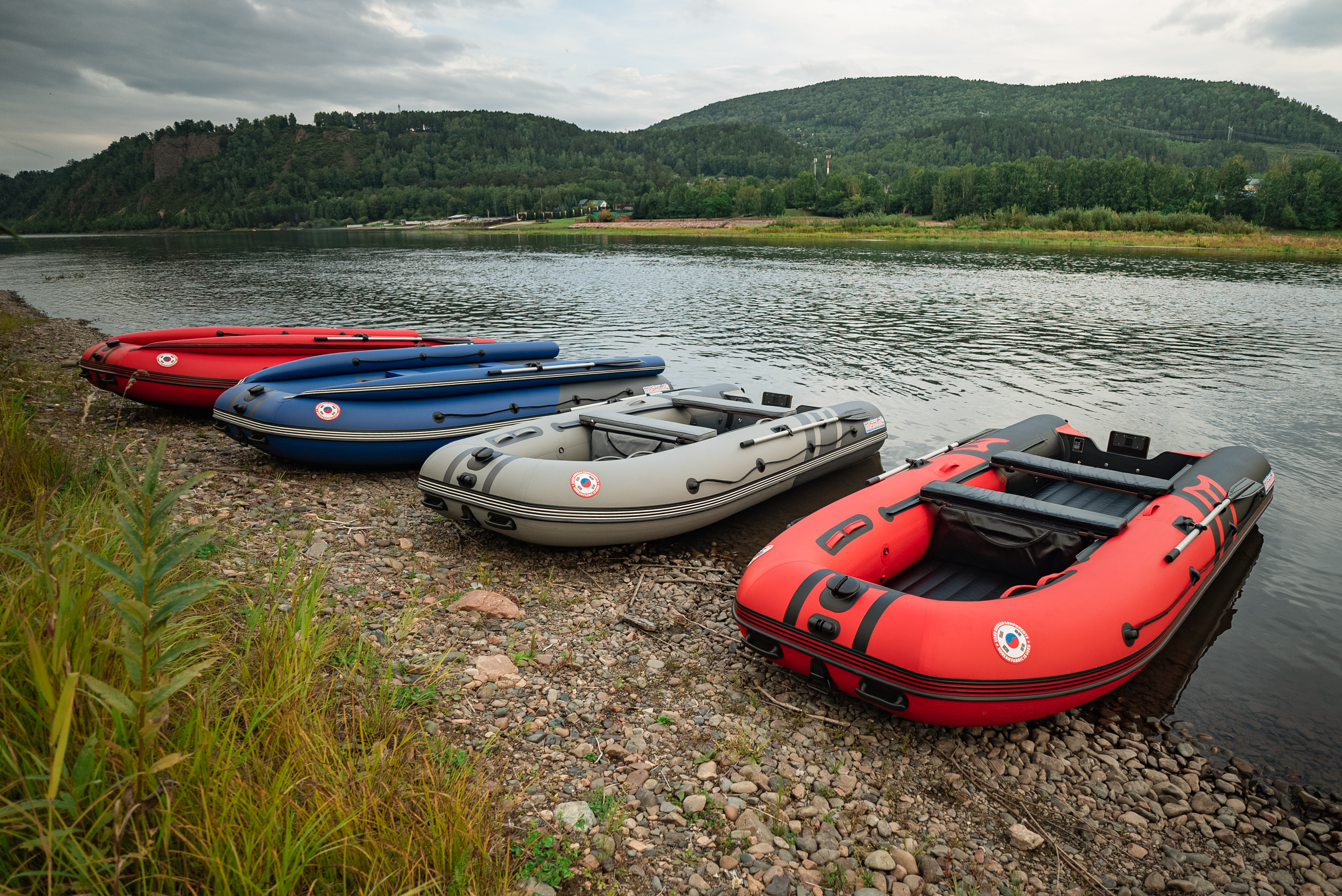 Лодка MISHIMO RIVER FJET PRO 410  под водомет в Таганроге