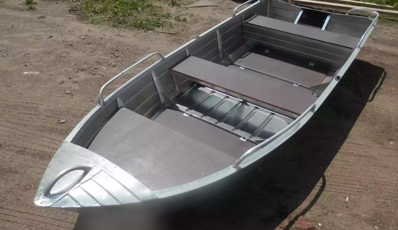 Алюминиевая лодка Вятка-Профи 32 в Таганроге