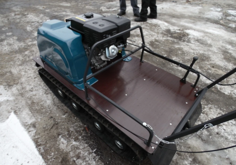 Мотобуксировщик AhtaR LR13 с реверс-вариатором Буран (задний ход) в Таганроге