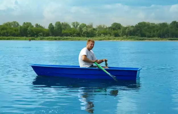 Стеклопластиковая лодка Малютка в Таганроге