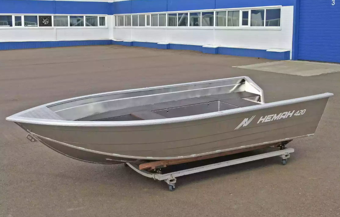Алюминиевая лодка  Неман-420 в Таганроге