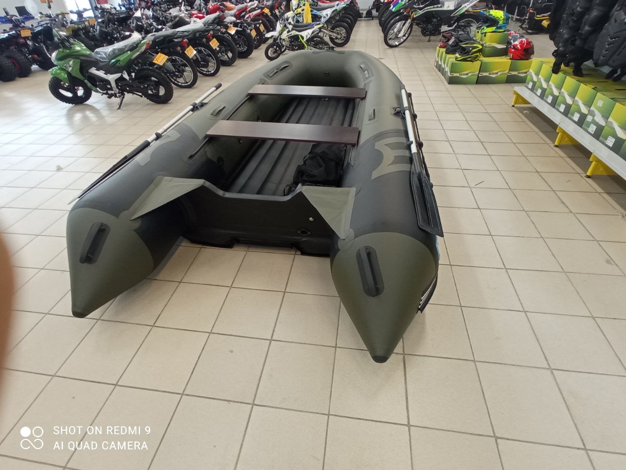 Лодка MISHIMO RIVER JET 410 под водомет в Таганроге