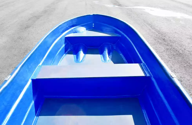 Стеклопластиковая лодка Neman-340 (тримаран) в Таганроге