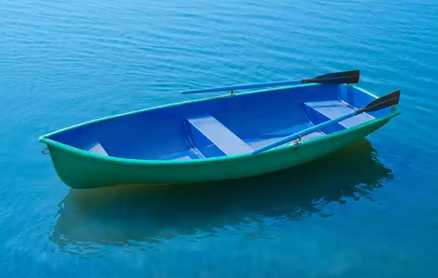 Стеклопластиковая лодка Дельфин в Таганроге