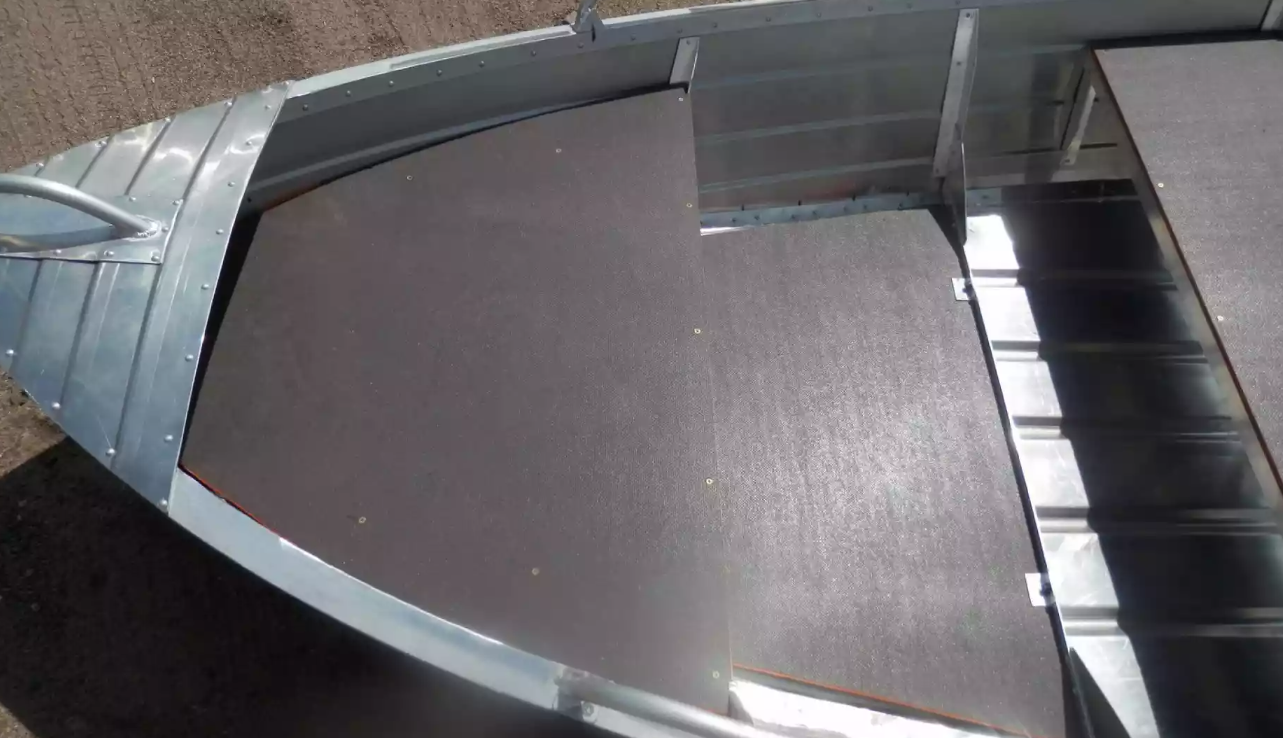 Алюминиевая лодка Вятка-Профи 32 в Таганроге