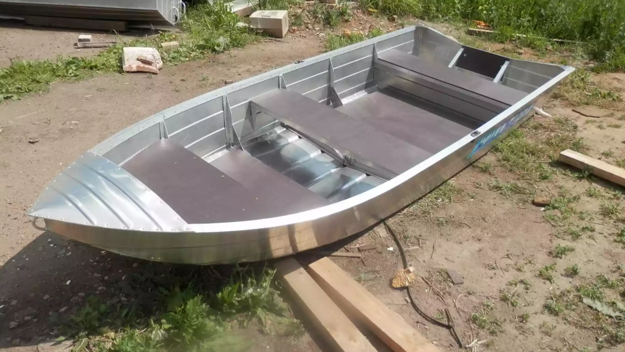 Алюминиевая лодка Вятка-Профи 32 в Таганроге