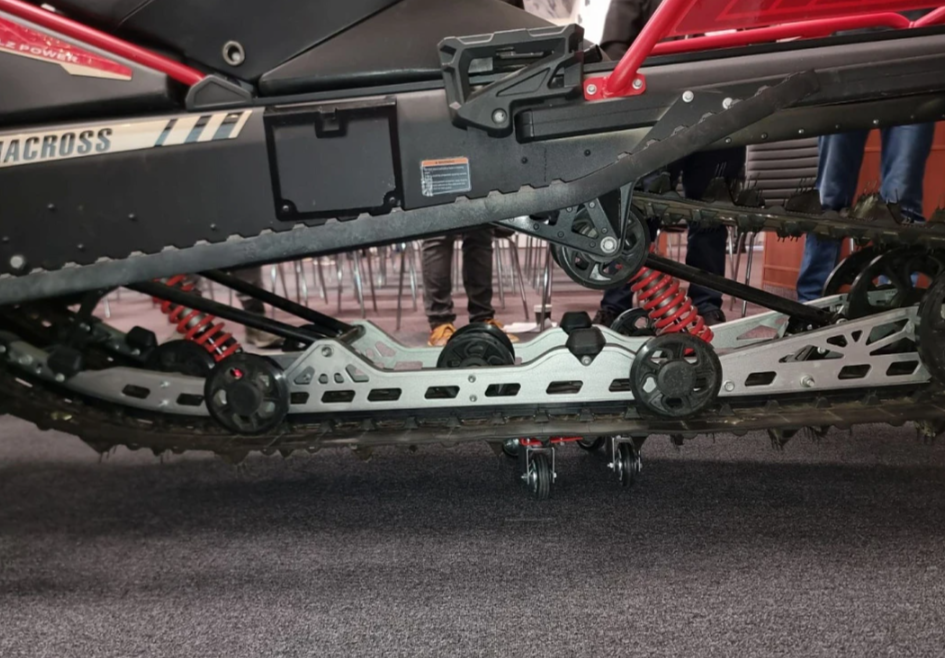 Снегоход AODES Siberiacross 1000 WT 508mm LCD 6.8 в Таганроге