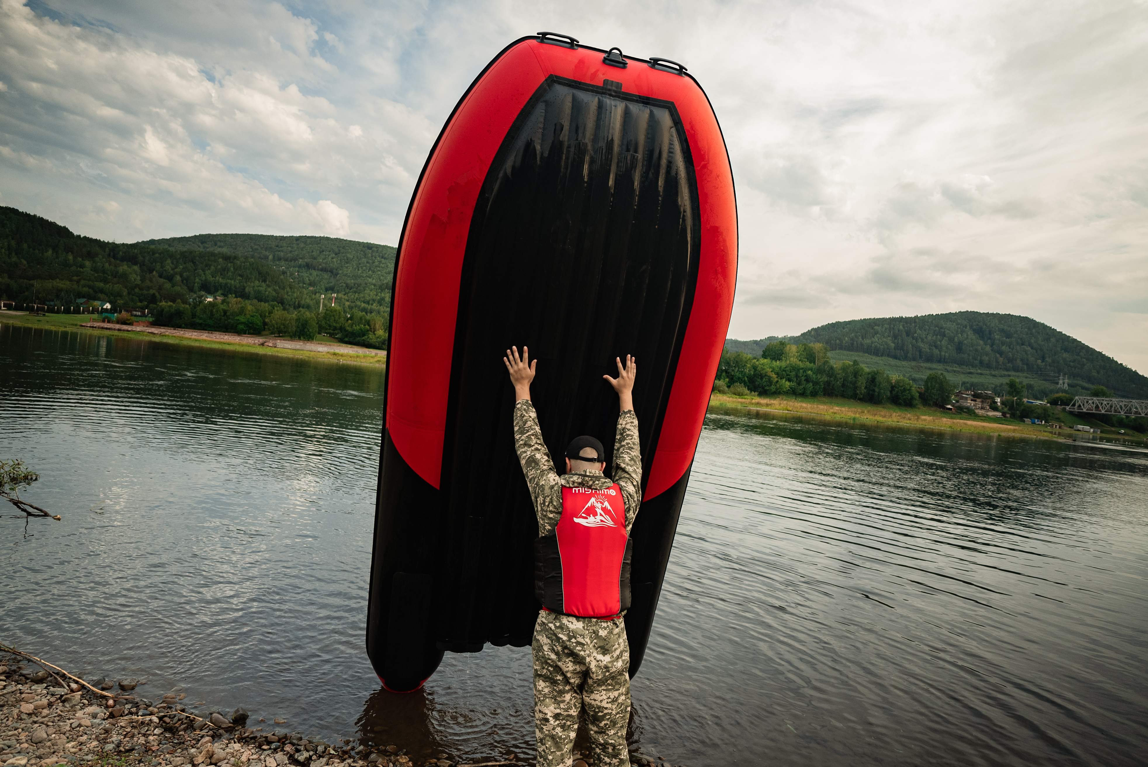 Лодка MISHIMO RIVER FJET PRO 410  под водомет в Таганроге