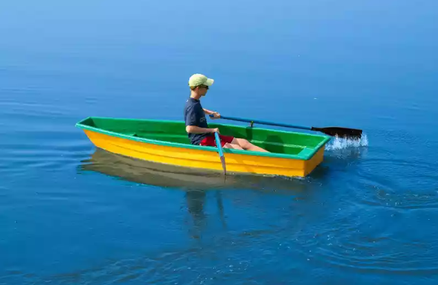 Стеклопластиковая лодка Малютка в Таганроге