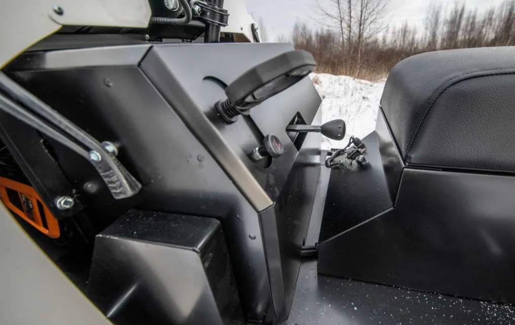 Снегоход АРКТИК 4Т в Таганроге