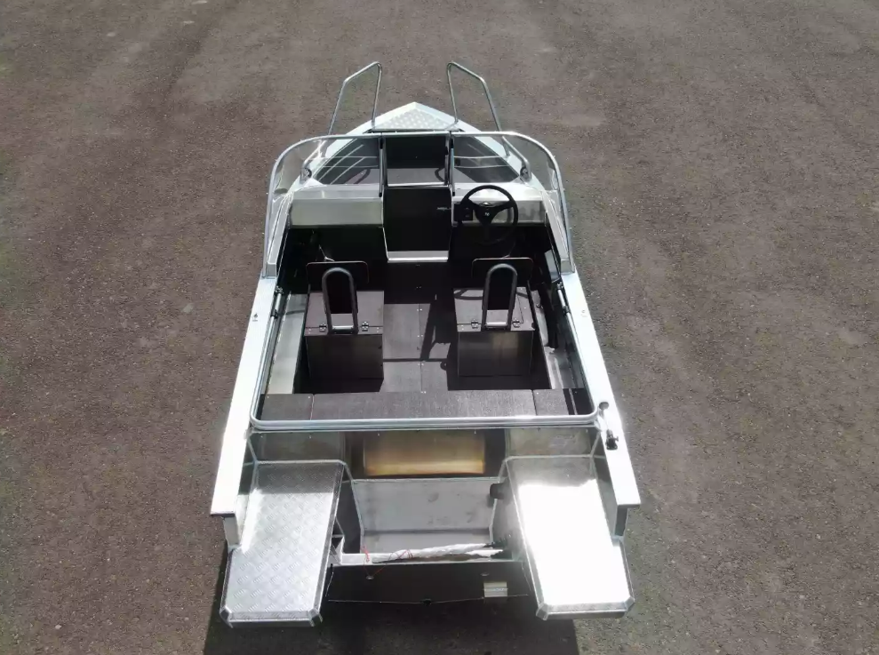 Алюминиевая лодка  Неман-400 DCM NEW в Таганроге