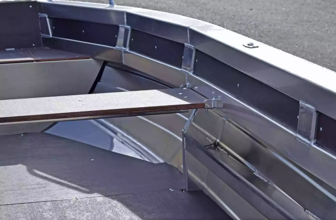 Алюминиевая лодка  Неман-480 Р в Таганроге