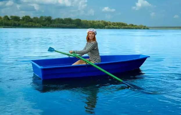 Стеклопластиковая лодка Малютка в Таганроге