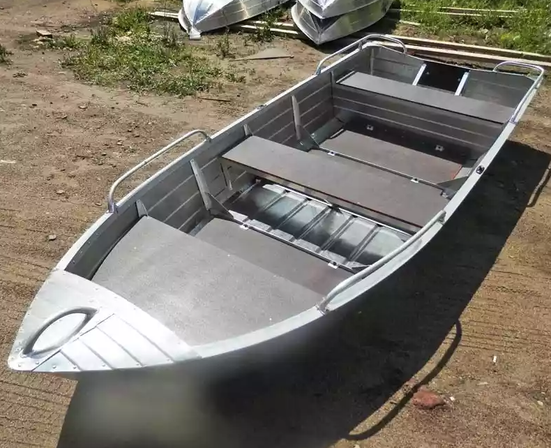 Алюминиевая лодка Вятка-Профи 37 в Таганроге