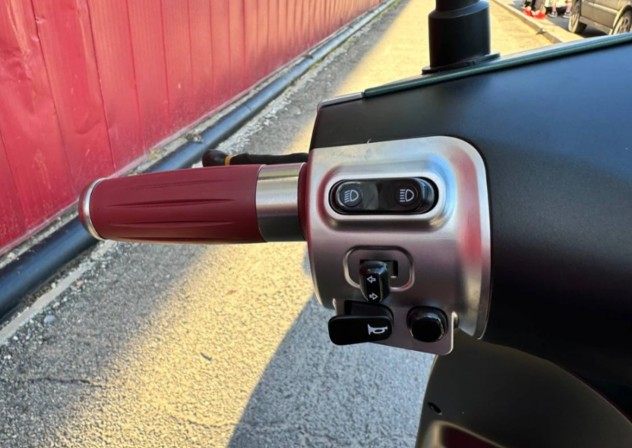 Скутер PROMAX Miami 240 (49) в Таганроге