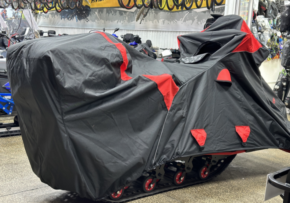 Чехол транспорт. снегохода IKUDZO HUNTER черно-красный Оксфорд ПРЕМИУМ качества с лого IKUDZO в Таганроге