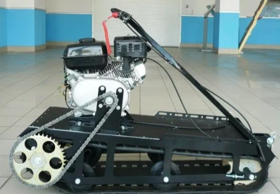 Мотобуксировщик XTREME-MOTORS "Конек-Горбунок" 6.5 л.с. в Таганроге Мотобуксировщик XTREME-MOTORS "Конек-Горбунок" 6.5 л.с. в Таганроге