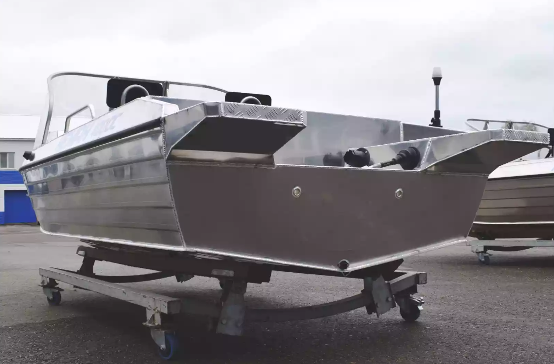 Алюминиевая лодка  Neman-400 DC в Таганроге