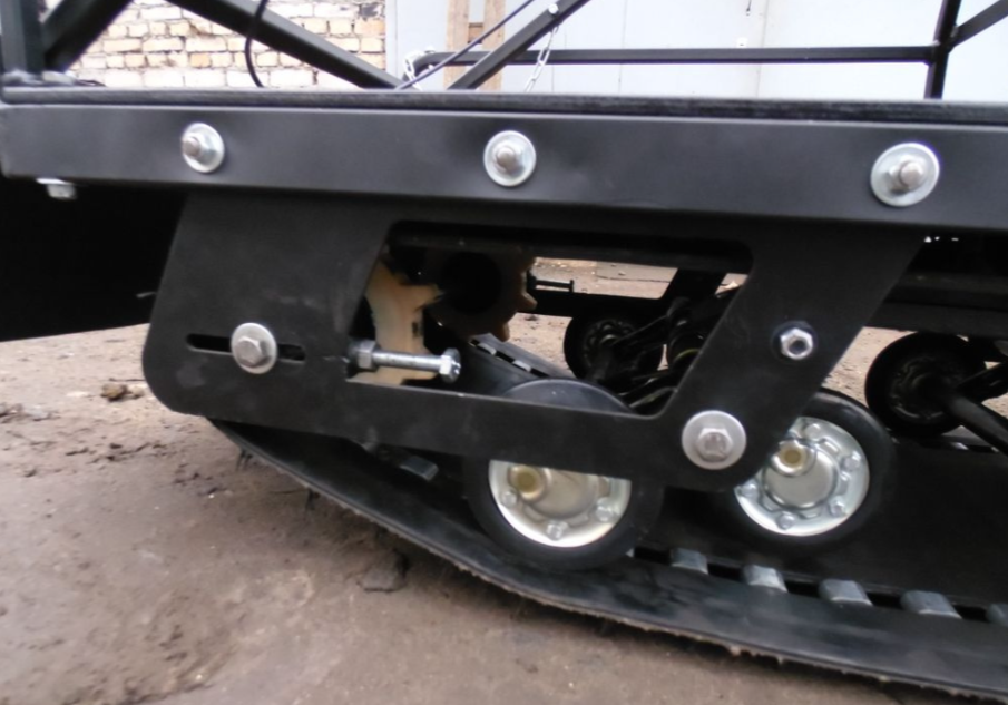 Мотобуксировщик AhtaR Зима 15 л/с с вариатором в Таганроге