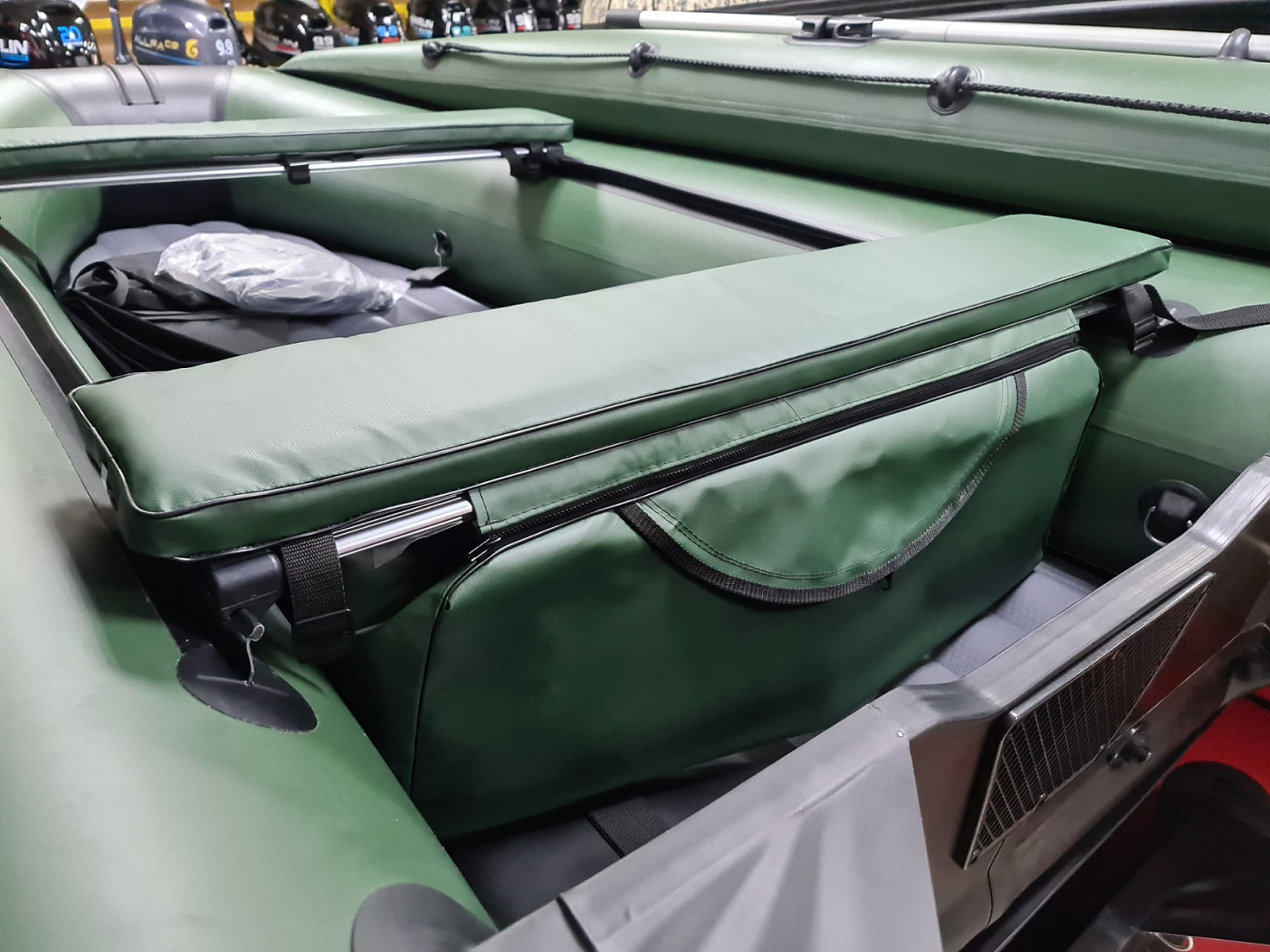 КОМПЛЕКТ МЯГКИХ НАКЛАДОК С СУМКОЙ ДЛЯ ЛОДОК 110Х20 ЗЕЛЕНЫЙ в Таганроге