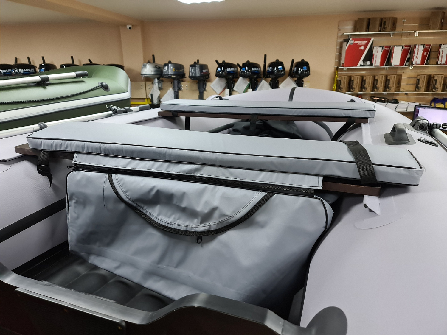 КОМПЛЕКТ МЯГКИХ НАКЛАДОК С СУМКОЙ ДЛЯ ЛОДОК 110Х20 СЕРЫЙ в Таганроге