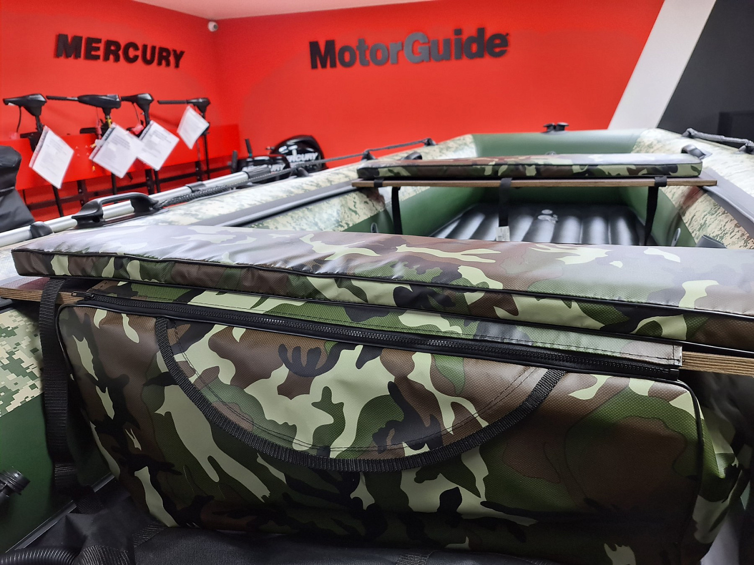 КОМПЛЕКТ МЯГКИХ НАКЛАДОК С СУМКОЙ ДЛЯ ЛОДОК 105Х20 КАМУФЛЯЖ в Таганроге