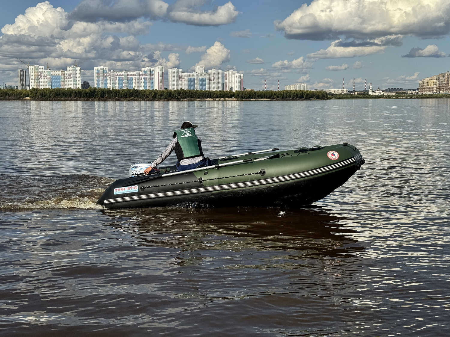 Лодка MISHIMO BIG FLOOR 400 в Таганроге