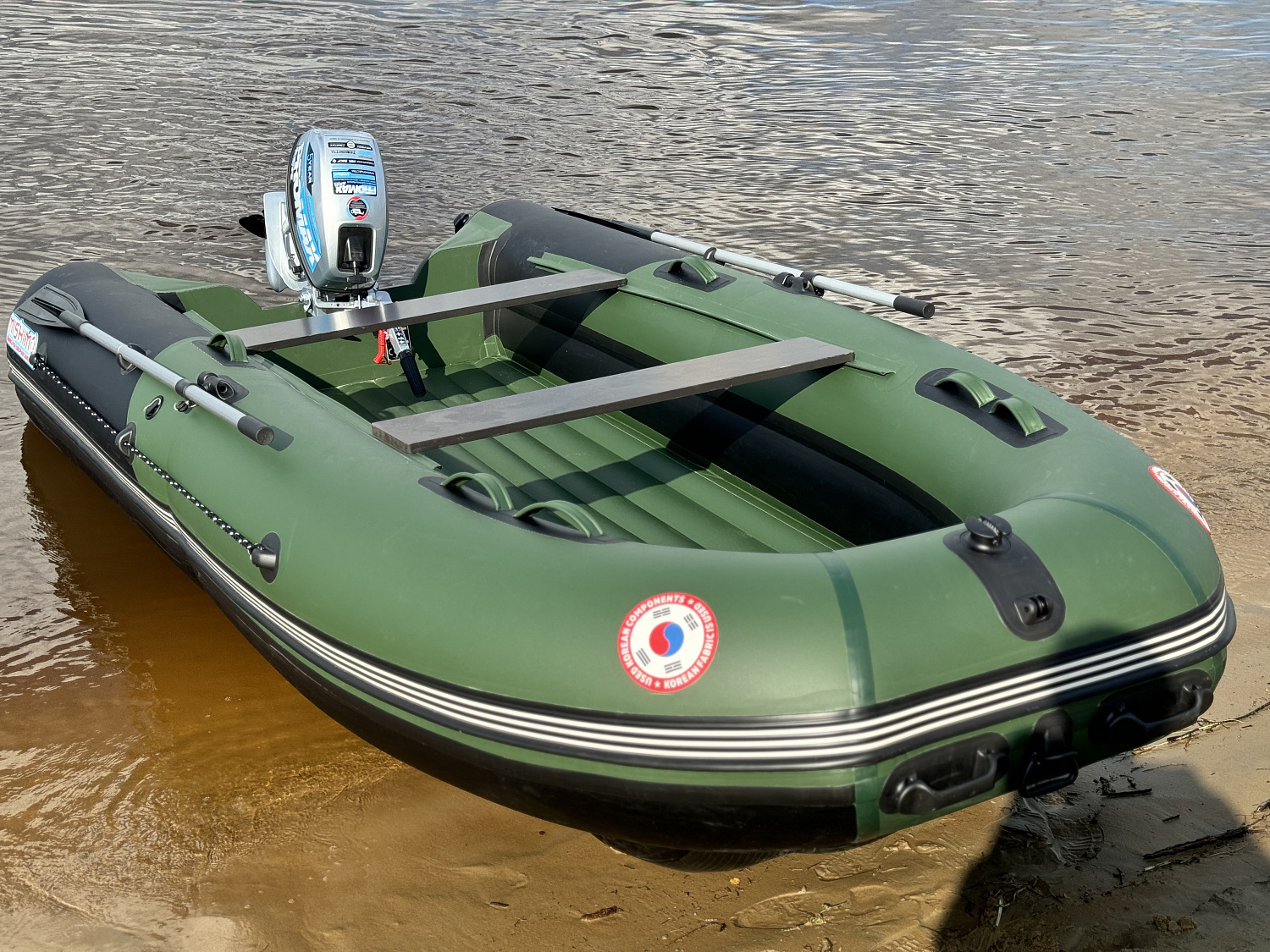 Лодка MISHIMO BIG FLOOR 400 в Таганроге