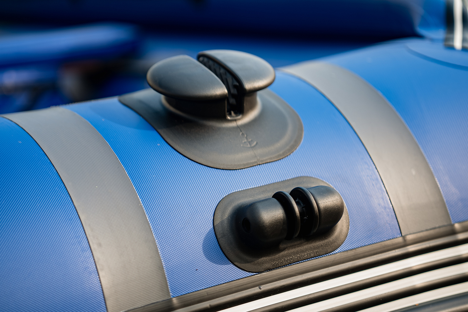 Лодка MISHIMO RIVER FJET PRO 410  под водомет в Таганроге