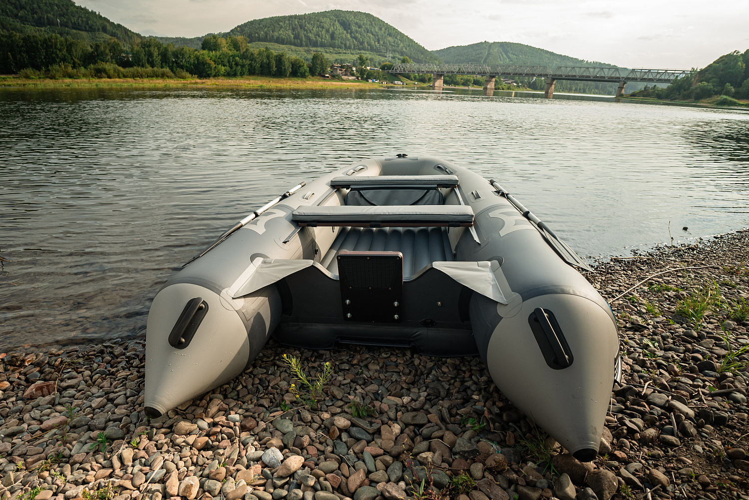 Лодка MISHIMO RIVER JET 390 под водомет в Таганроге