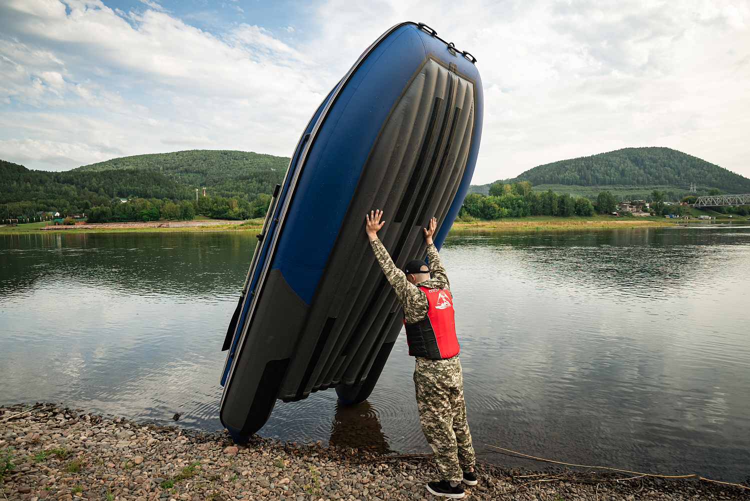 Лодка MISHIMO RIVER FJET PRO 410  под водомет в Таганроге