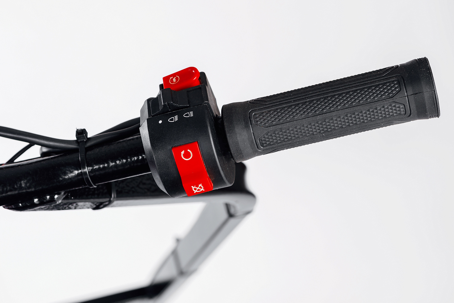 МОТОБУКСИРОВЩИК IKUDZO LONG 2.0 1700/500 EKR15 в Таганроге