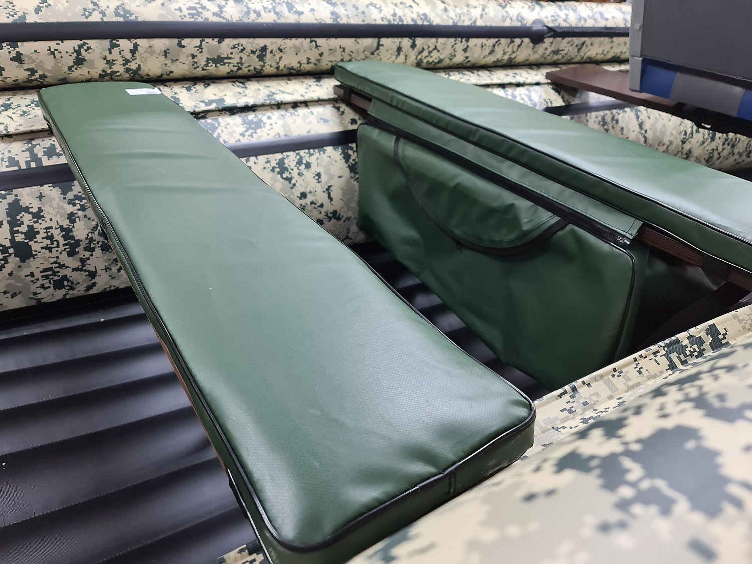 КОМПЛЕКТ МЯГКИХ НАКЛАДОК С СУМКОЙ ДЛЯ ЛОДОК 110Х20 ЗЕЛЕНЫЙ в Таганроге