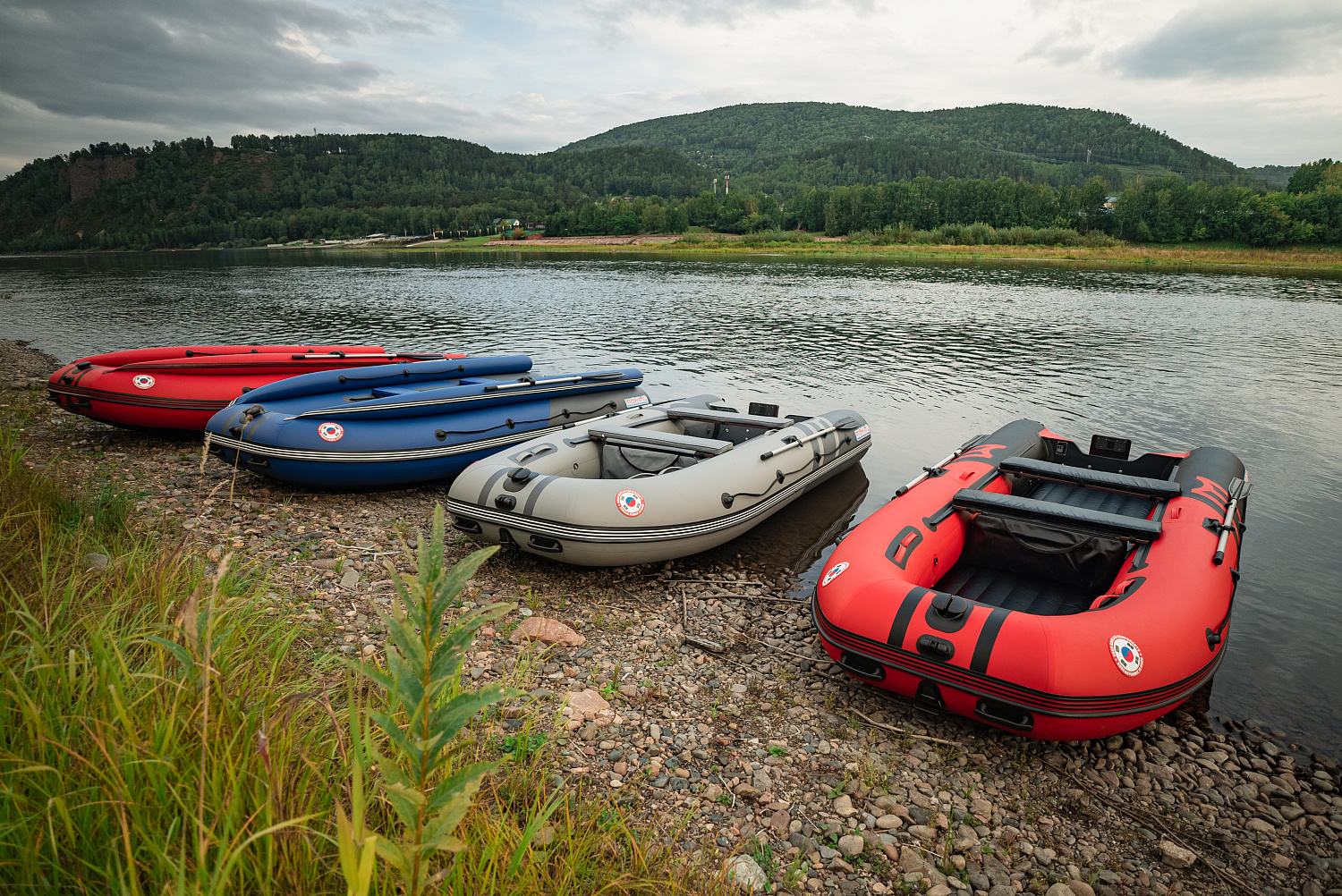 Лодка MISHIMO RIVER FJET PRO 410  под водомет в Таганроге