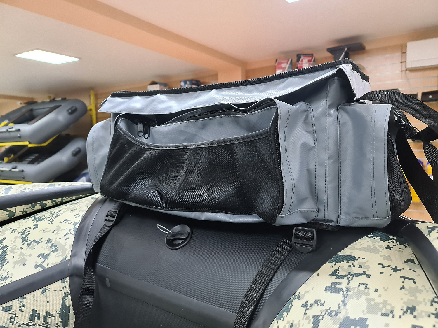 СУМКА ЛЮКС НА БАЛЛОН ДЛЯ ЛОДОК ПВХ 50Х25Х25 СМ в Таганроге