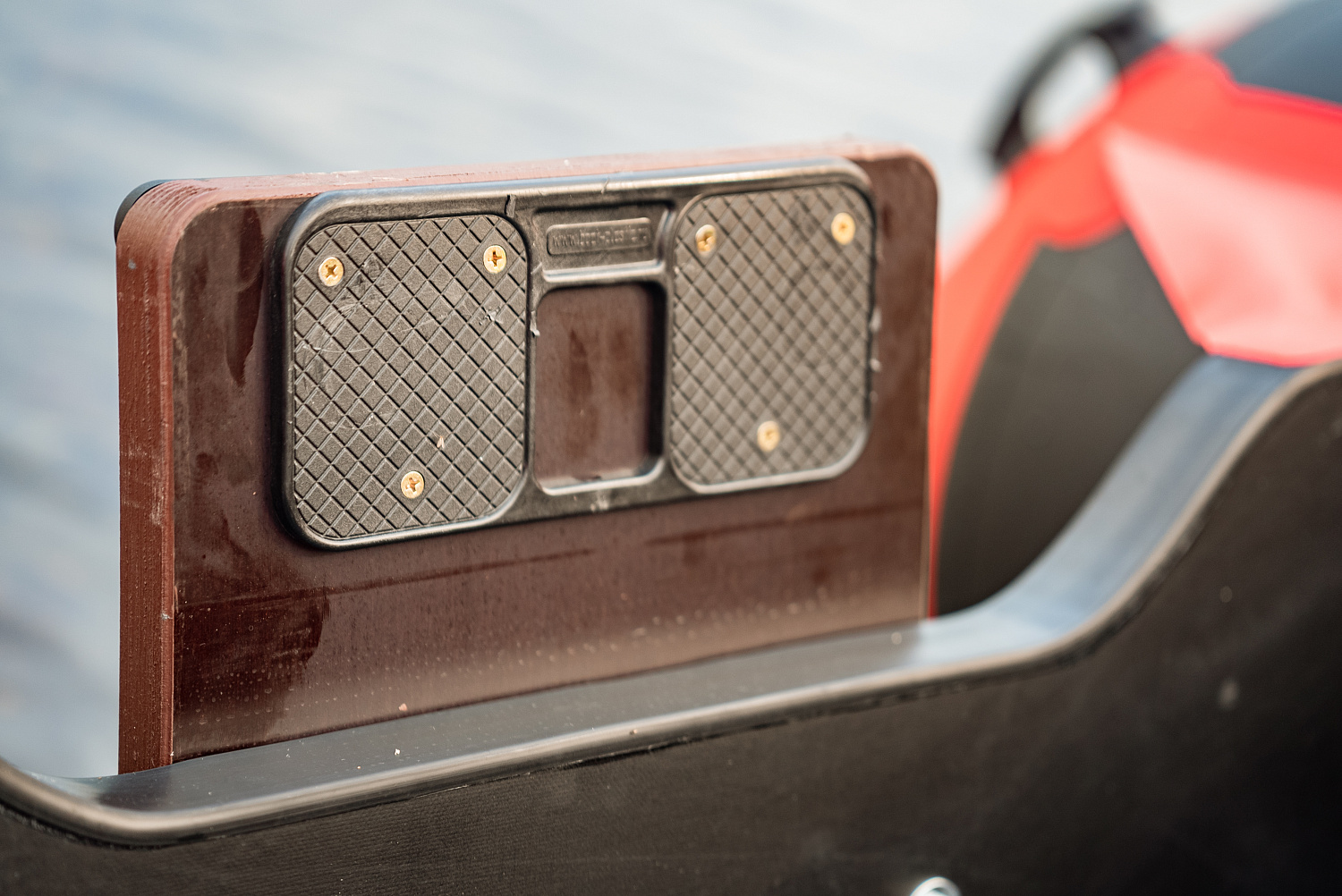 Лодка MISHIMO RIVER FJET PRO 410  под водомет в Таганроге